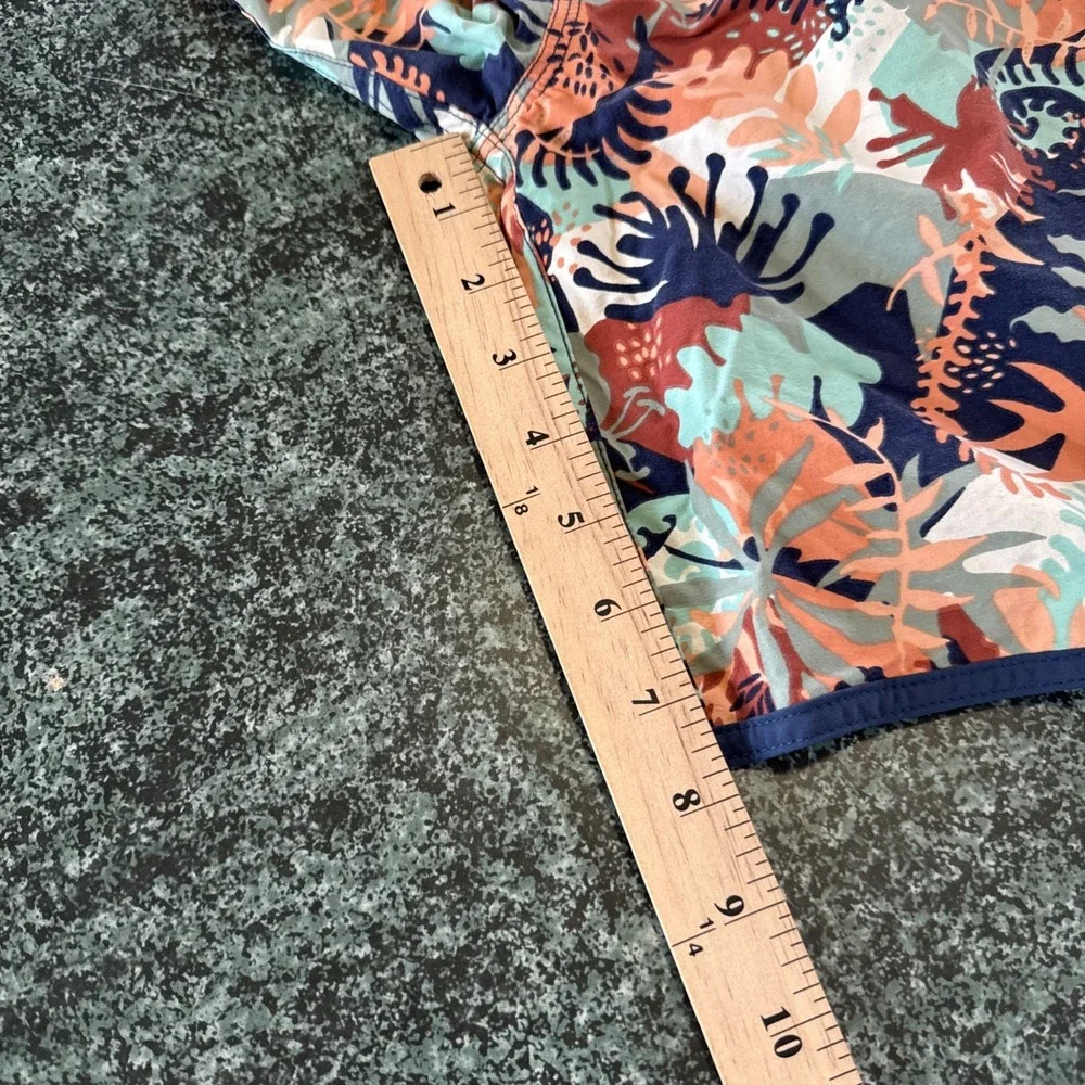 Patagonia‎ Men's Size 32 Wavefarer Scallop Hem Board Shorts Hawaiian Sunset